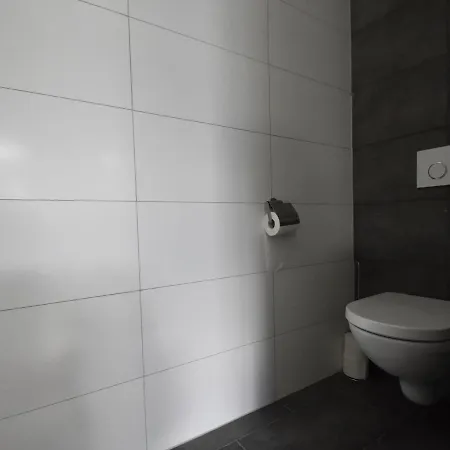 Spacious Holiday In With Bubble Bath